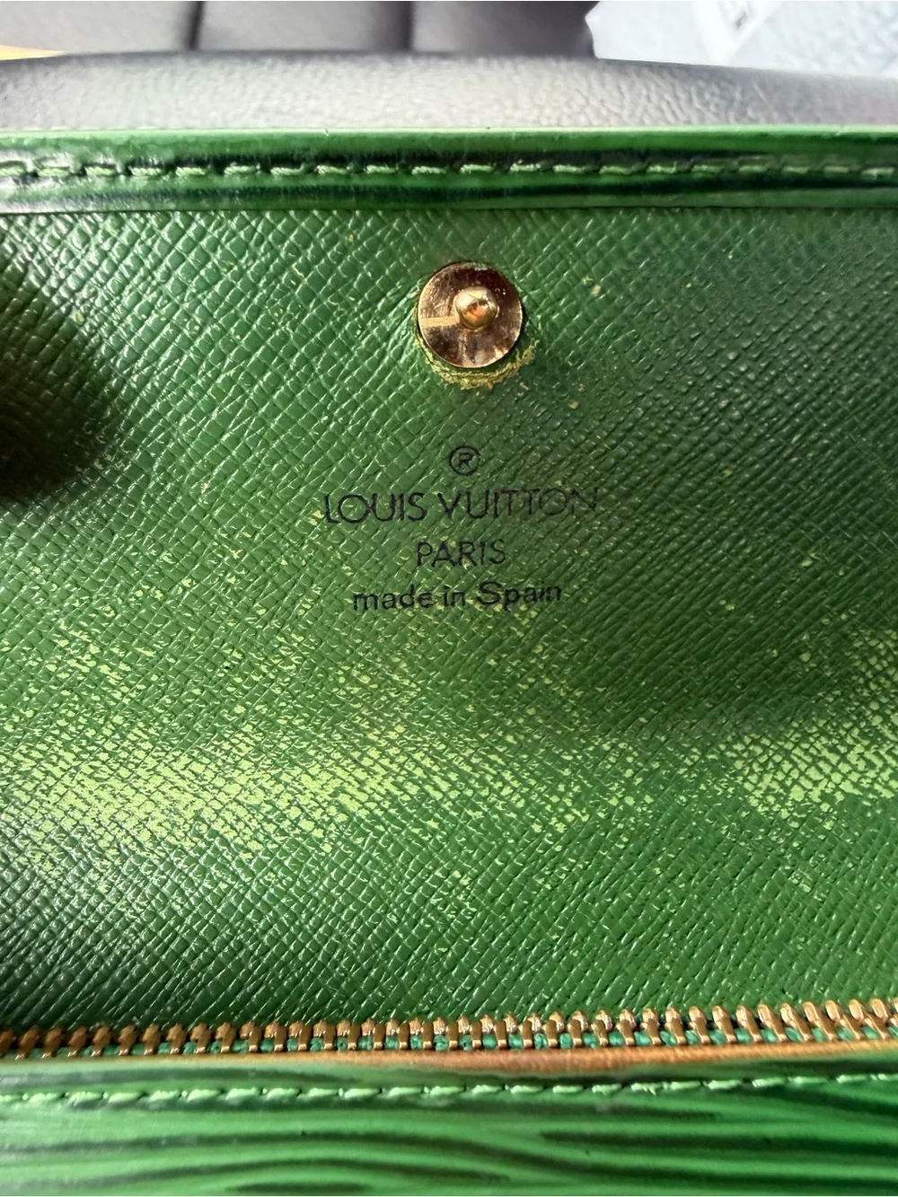 Authentic Louis Vuitton Green Epi Leather Continental Sarah Wallet COA Included